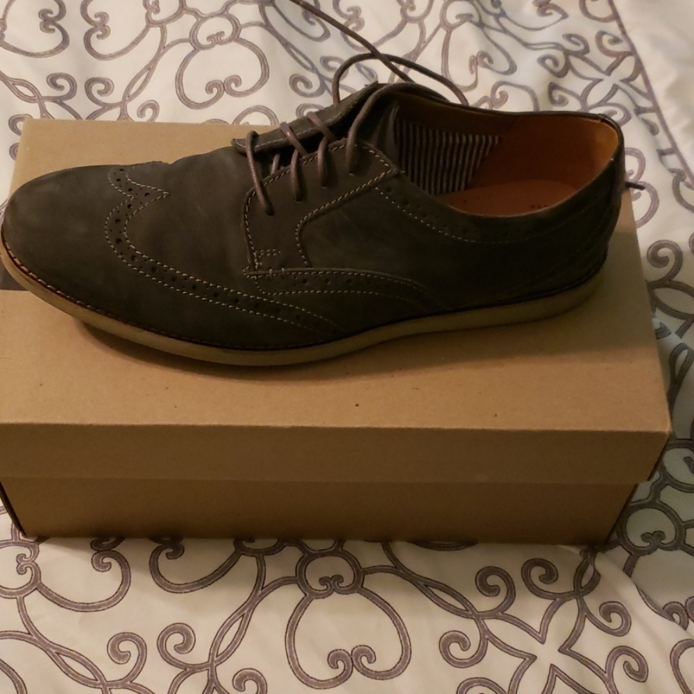 Clark Wingtips size 10 1/2